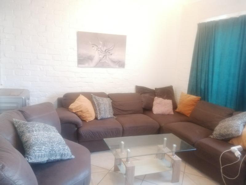 To Let 2 Bedroom Property for Rent in Brooklyn Western Cape